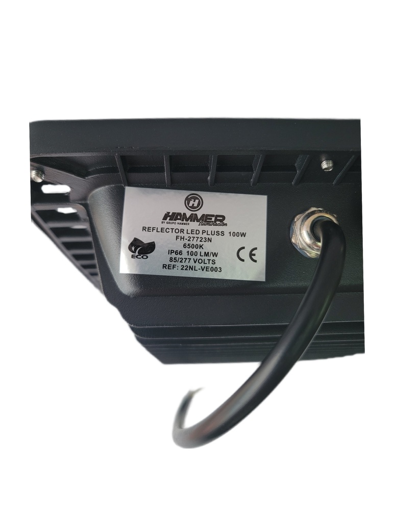 REFLECTOR LED PLUSS - 100W - 65K - IP65 - 100 L/W - 85/277 VOLTS - TG09